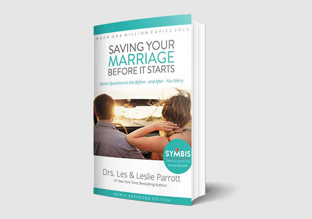 Saving Your Marriage Before it Starts by Drs. Les & Leslie Parrot